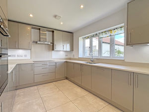 Photo 25- click for photo gallery